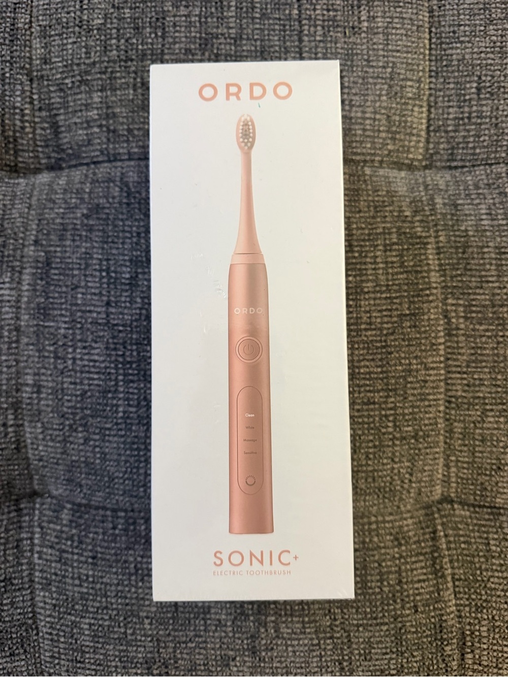 ORDO sonic+ Electric toothbrush with travel cap and brush head